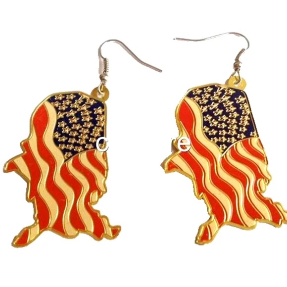 USA American US Flag Earrings Patriotic July 4th Gold Plated Brass Country Map - Picture 1 of 3